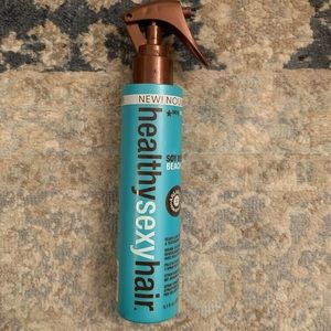 Beach wave hair spray